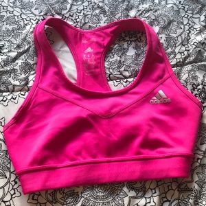 XS hot pink Adidas sports bra 🌸